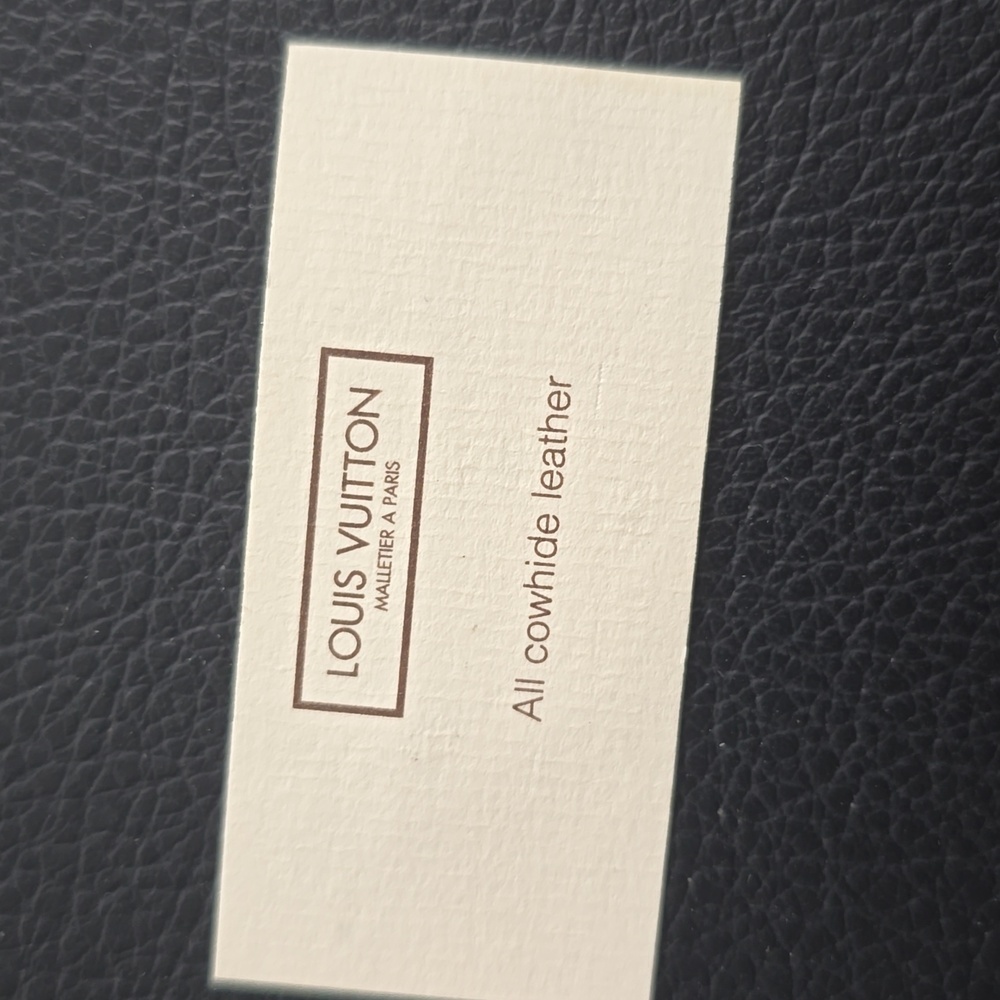 Louis Vuitton Epi Joey Wallet - Picture 13 of 15